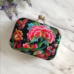 Embroidery Clutch